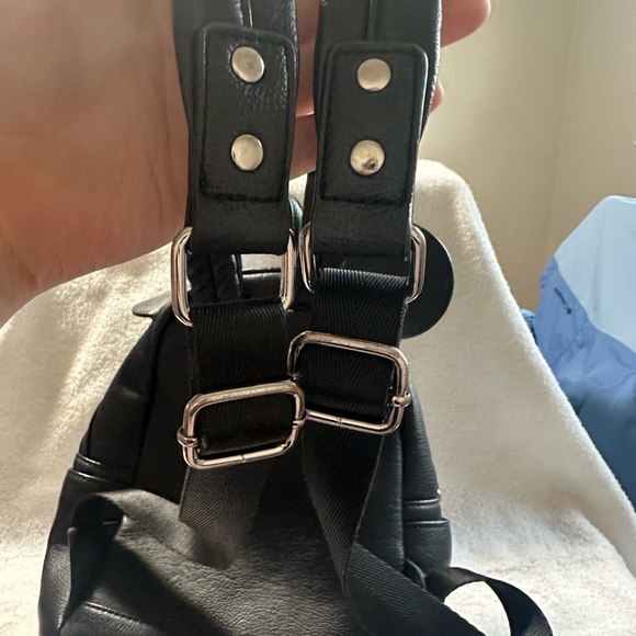 Disney Loungefly Women’s Backpack Minnie Mouse - Picture 4 of 12